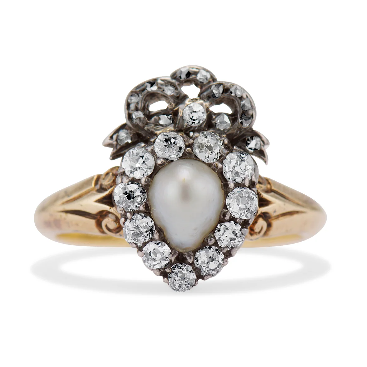 Dainty Diamond Bows Are the Perfect Holiday Accessory 19 diamond bows