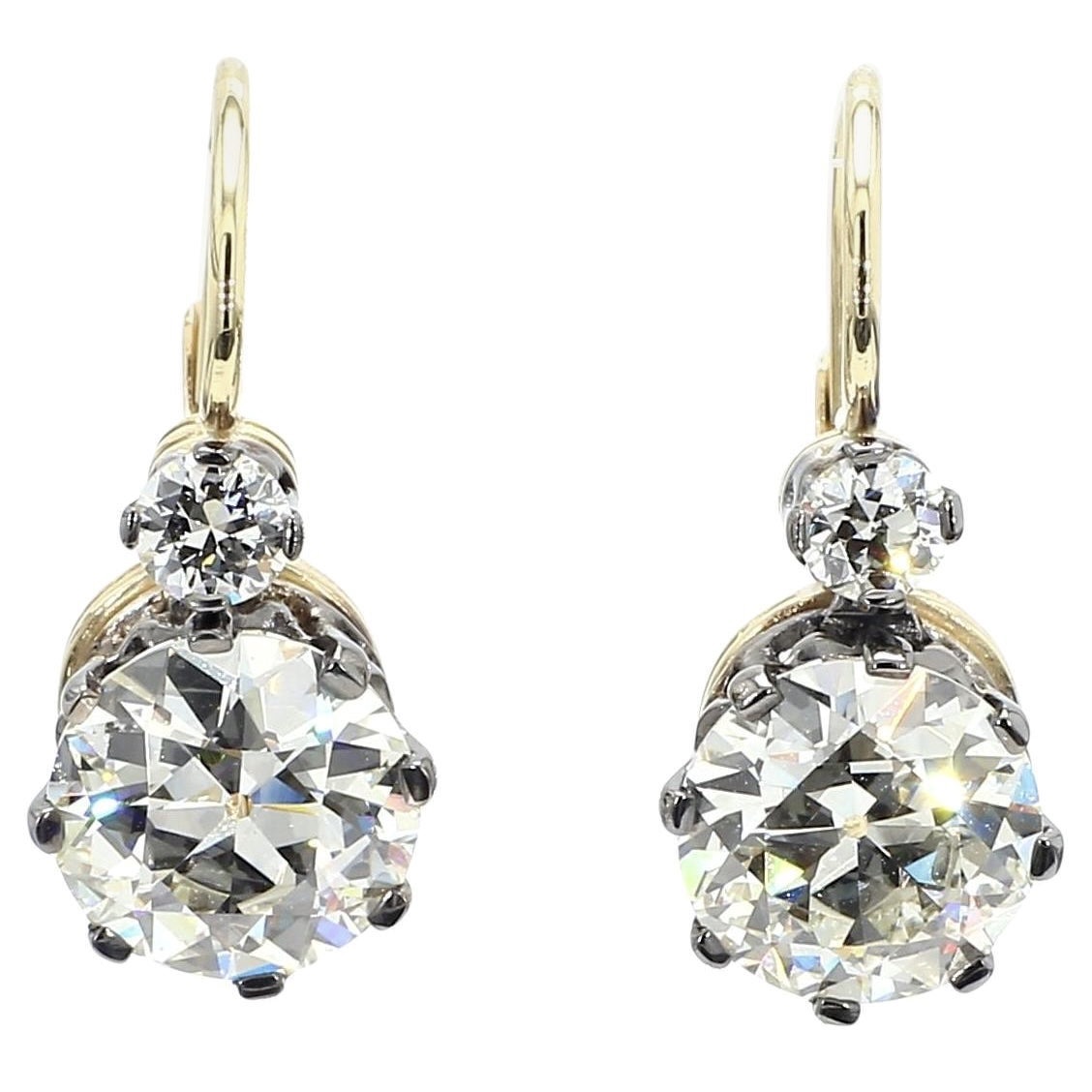 Everything to Know About How to Sell a Diamond 10 How to Sell a Diamond: Diamond Drop Earrings (Courtesy of 1stDibs)
