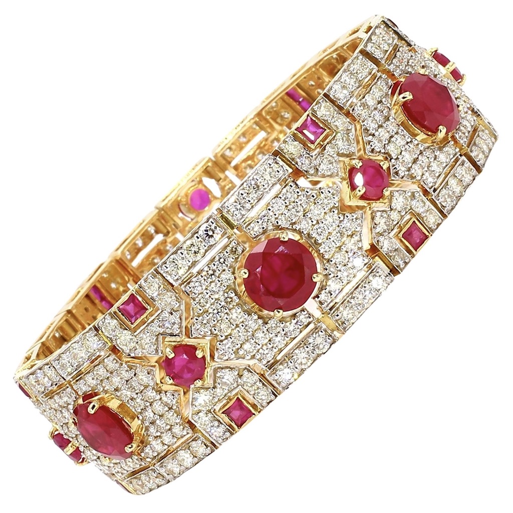 Everything to Know About How to Sell a Diamond 9 How to Sell a Diamond: Diamond Bracelet (Courtesy of 1stDibs)