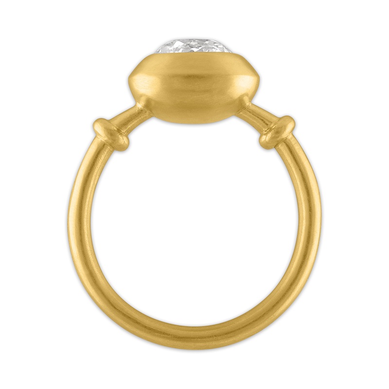 Prounis cushion cut diamond Brilliant Capsa engagement ring 