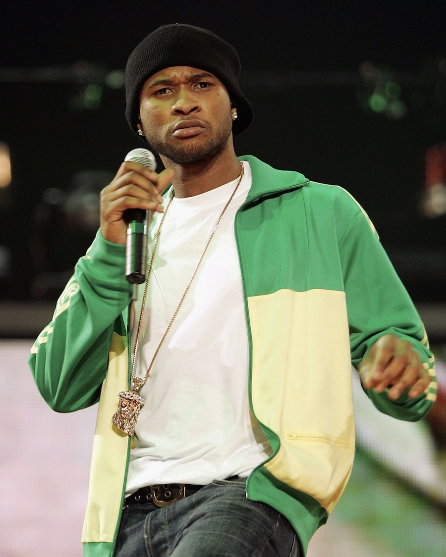 Usher performs on October 29, 2004 at Madison Square Garden in New York City. (Getty Images)