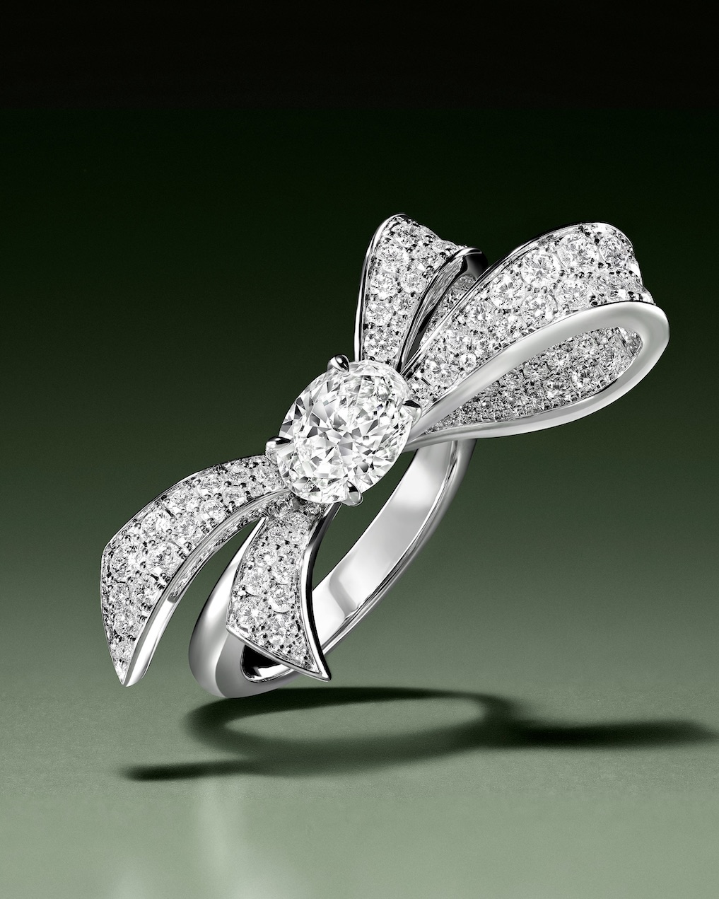 Dainty Diamond Bows Are the Perfect Holiday Accessory 10 Dainty Diamond Bows Are the Perfect Holiday Accessory