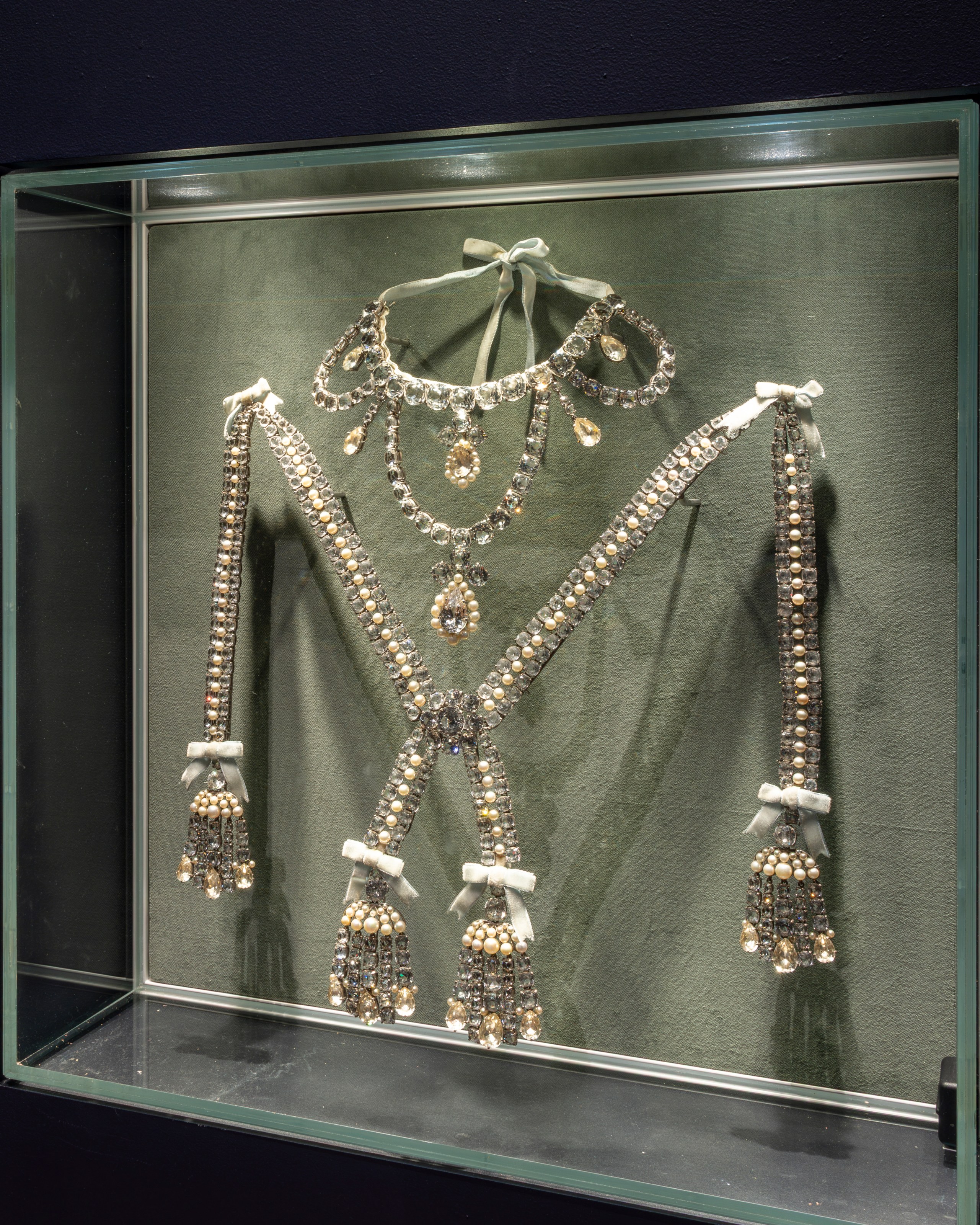 Step Inside the Glittering World of Marie Antoinette Style and the Jewels That Define It 5 A 1960s replica of the necklace at the center of "The Affair of the Necklace" on display in the Marie Antoinette Style exhibit