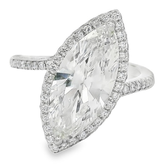 Everything to Know About How to Sell a Diamond 12 How to Sell a Diamond Diamond Rings (Courtesy of Lux Bond & Green)