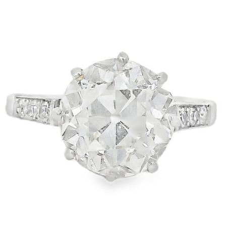 Everything to Know About How to Sell a Diamond 14 How to Sell a Diamond Diamond Rings (Courtesy of Lux Bond & Green)