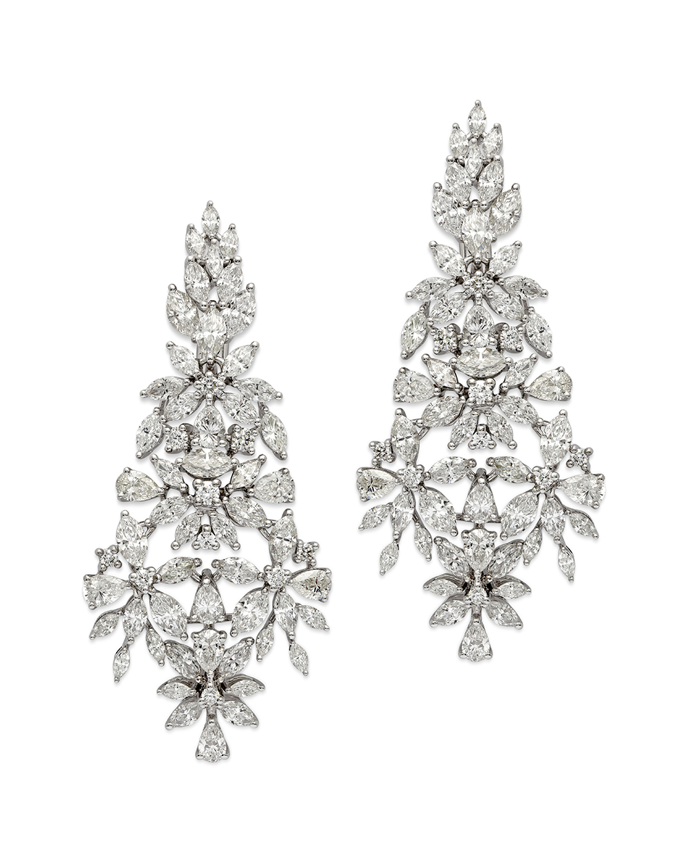 Flower shaped pear diamond earring