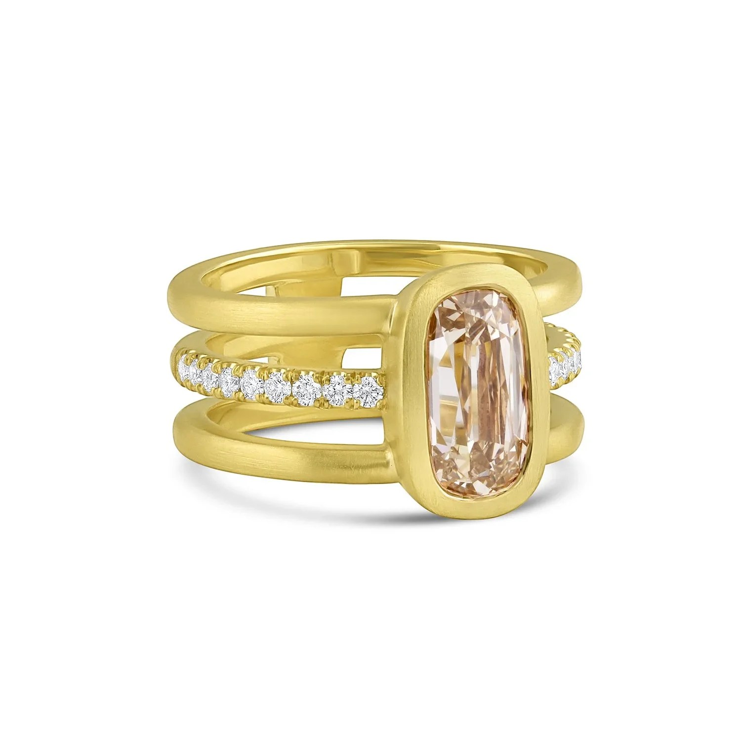 Exciting Diamond Engagement Ring Trends for 2026: What Will Shape the Year Ahead 29 engagement ring trends off white diamond