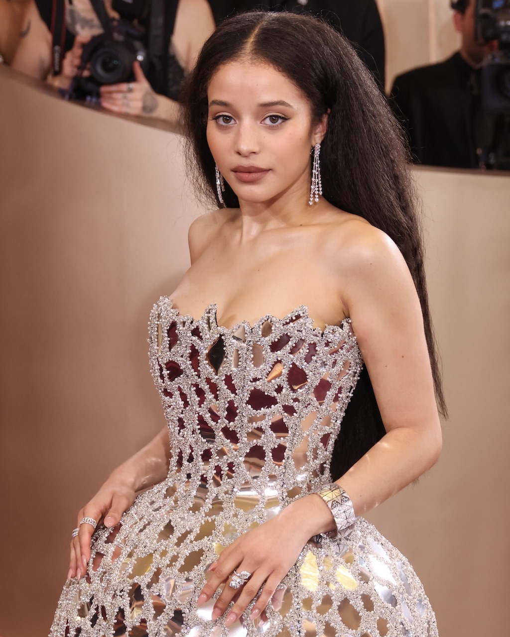 Chase Infiniti Wore De Beers Diamond Jewelry to the Golden Globes 2026