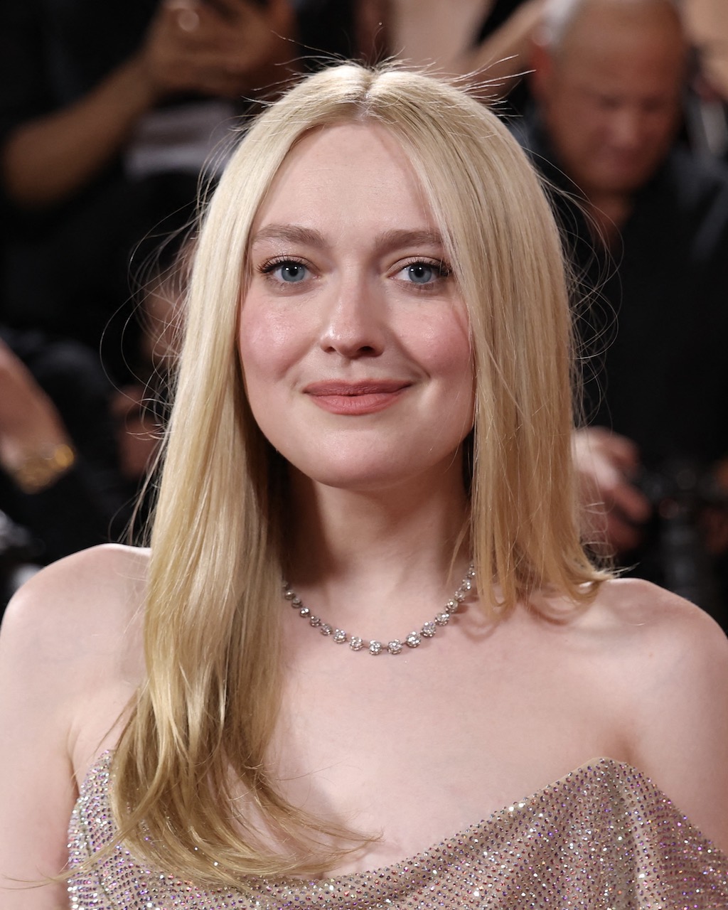 Dakota Fanning Wore Fred Leighton Jewelry to the Golden Globes 2026