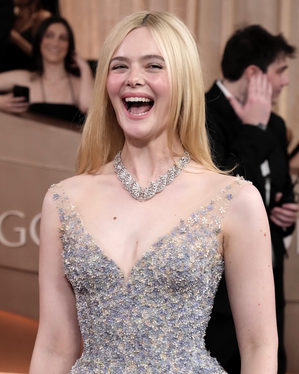 Elle Fanning Wore Cartier Jewelry to the Golden Globes 2026