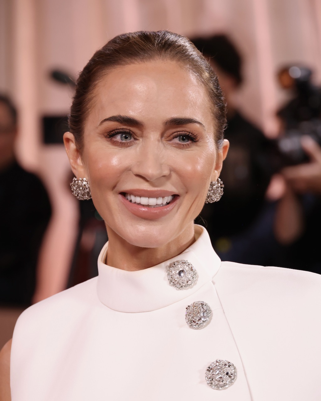 Emily Blunt Wore Tiffany & Co. Jewelry to the Golden Globes 2026