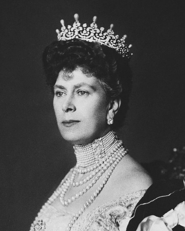 Queen Elizabeth II: Her Life in Style Queen Mary wearing the Girls of Great Britain and Ireland tiara in its original setting in 1912