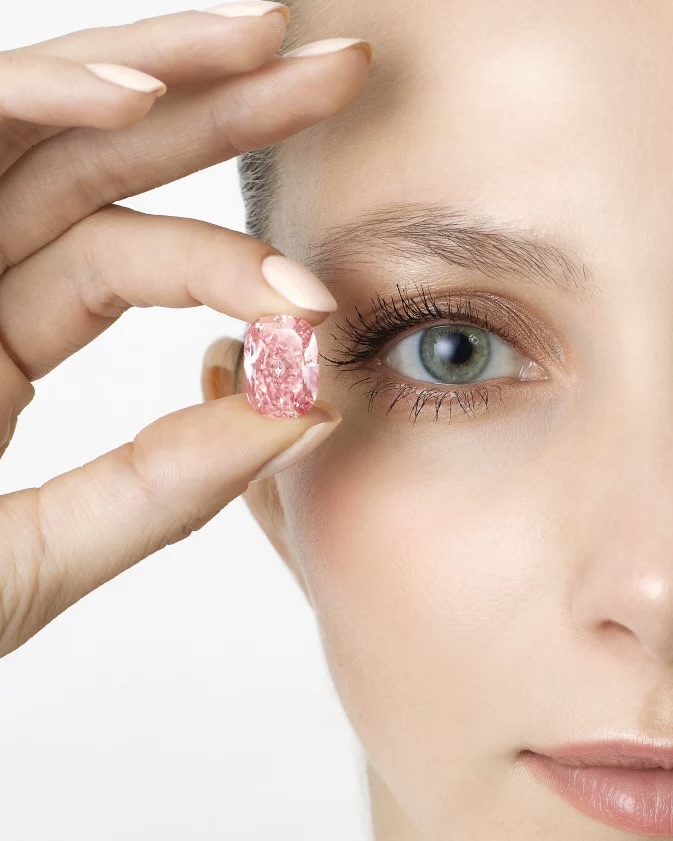 The Williamson Pink Star Diamond (Courtesy of Sotheby's) 