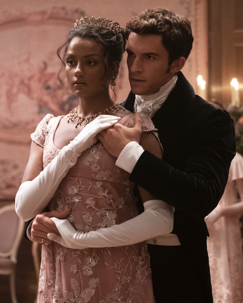 (L to R) Simone Ashley as Kate Sharma and Jonathan Bailey as Anthony Bridgerton in season 2, episode 4 of Bridgerton. (Liam Daniel/Netflix © 2022)