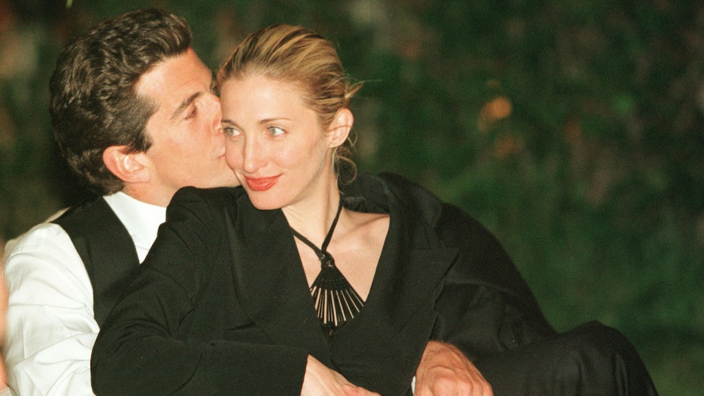 John F. Kennedy, Jr. and Carolyn Bessette Kennedy during the annual White House Correspondents' dinner on May 1, 1999, in Washington, D.C.