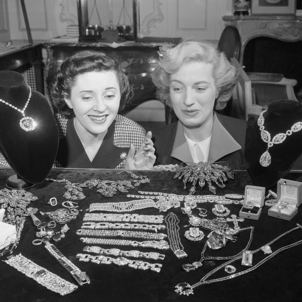 Evalyn Walsh Mclean Jewel Collection at the establishment of Harry Winston, Inc. The Hope Diamond is on the left and the "Star of the East" on the right. (Getty Images)