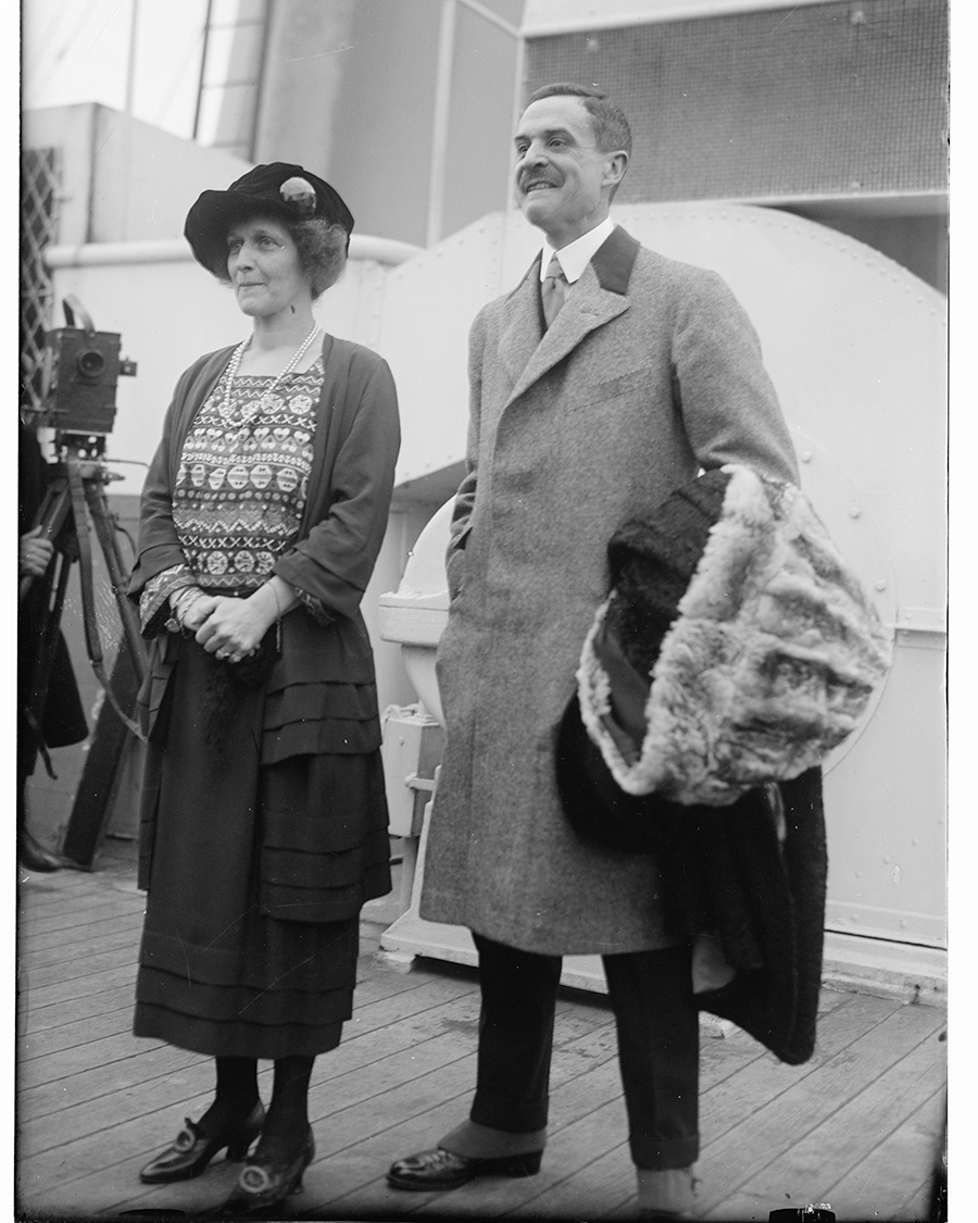 Lord and Lady Astor, 1922 