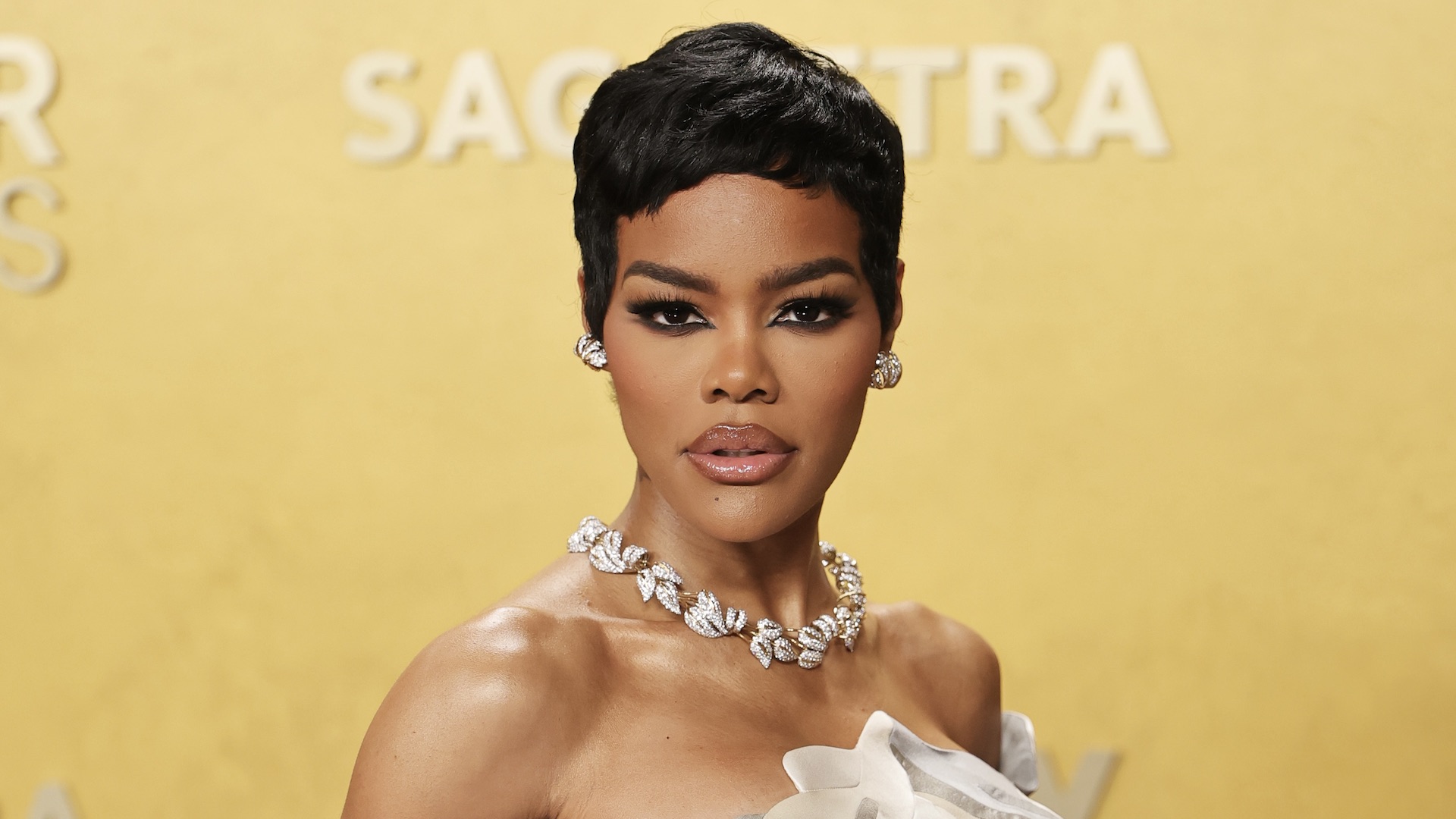 Teyana Taylor wore Tiffany diamond jewelry at the SAG Awards 2026