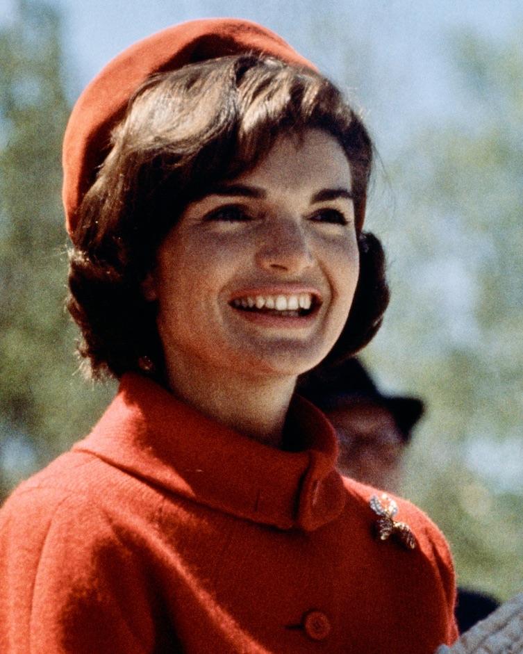 Jackie Kennedy wears Jean Schlumberger Two Fruits brooch