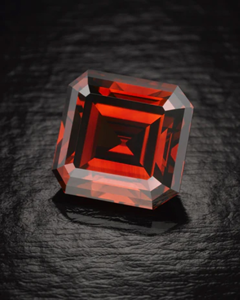 The Kazanjian Red Diamond (Courtesy of Kazanjian)