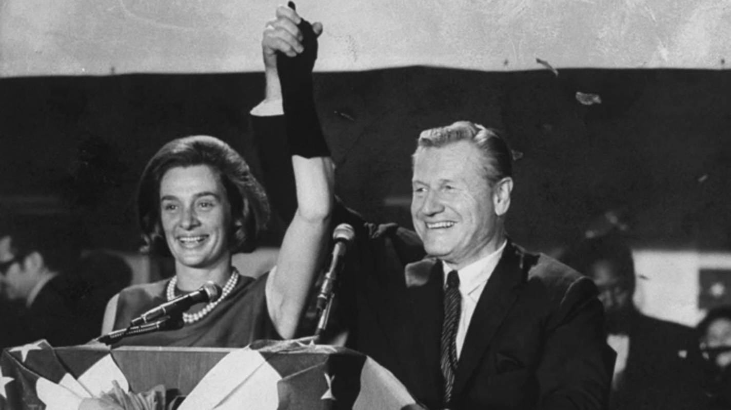 Happy and Nelson Rockefeller at an election night victory celebration, 1966. (Getty Images)