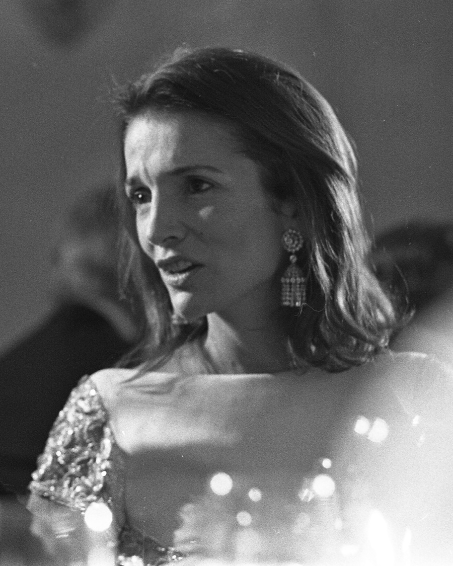 Lee Radziwill attends a state dinner at the White House in 1974. (Wikimedia Commons/Public Domain)