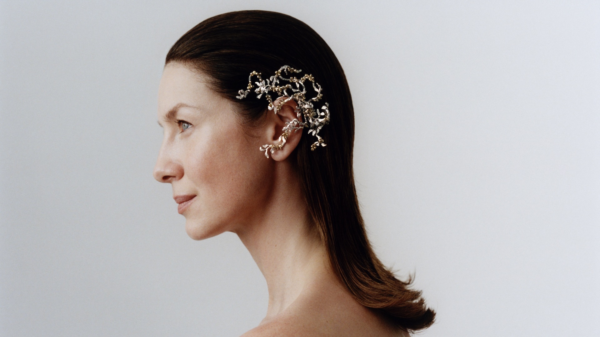 Caitriona Balfe on Outlander, Time, and the Endurance of Natural Diamonds