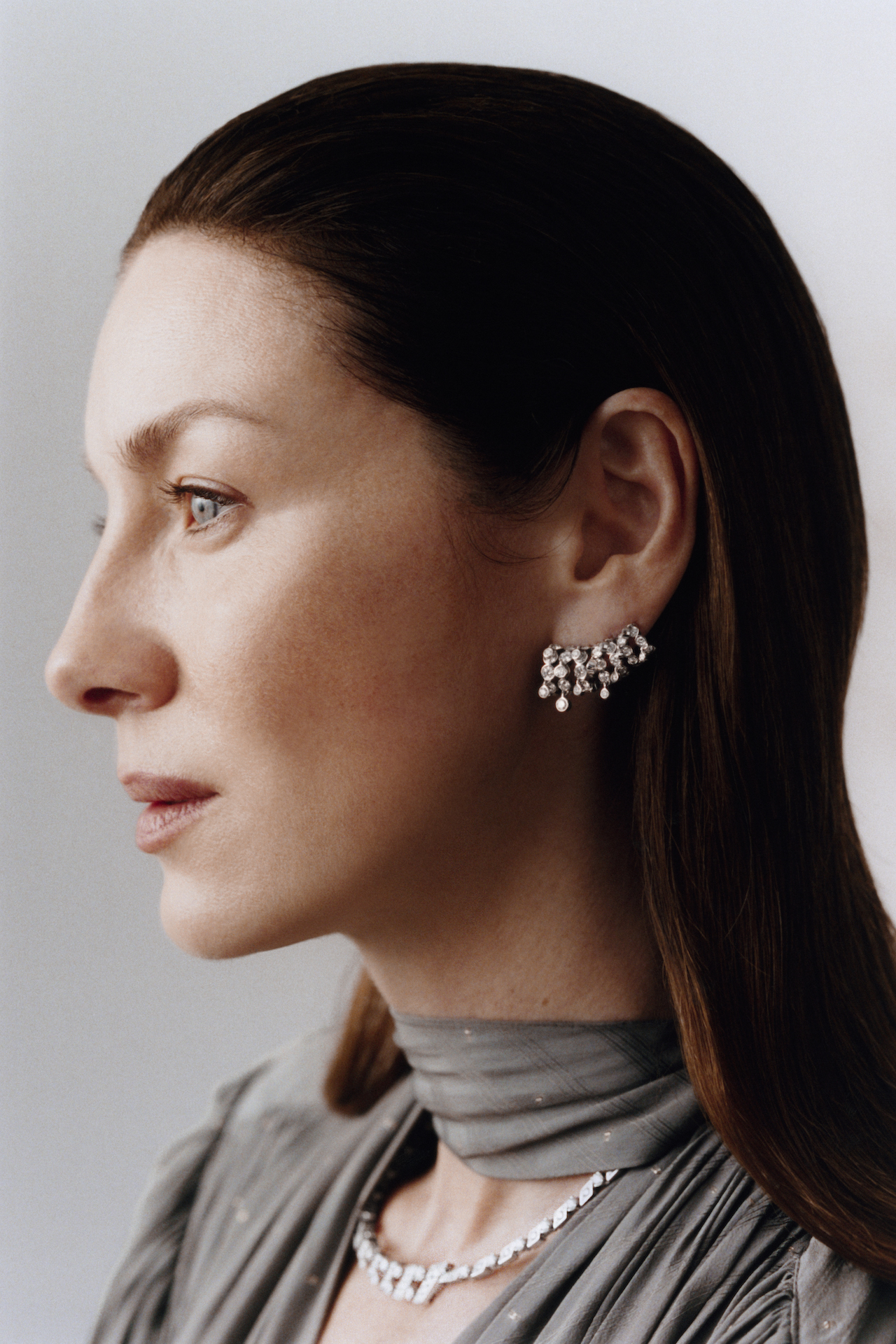 Caitriona Balfe on Outlander, Time, and the Endurance of Natural Diamonds