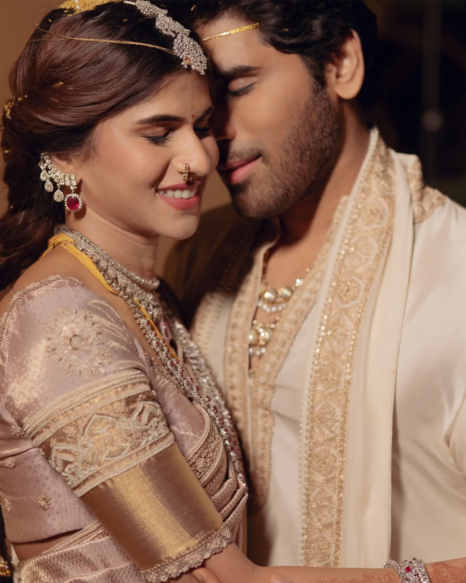 Diamond ear cuff worn by Nayanika Reddy