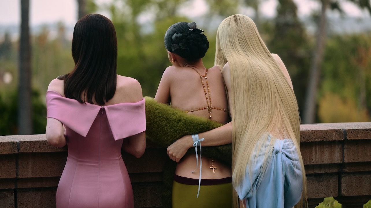 Maude Apatow as Lexi, Alexa Demie as Maddy, and Hunter Schafer as Jules in Euphoria Season 3, Episode 3. (Photograph by Patrick Wymore/HBO)