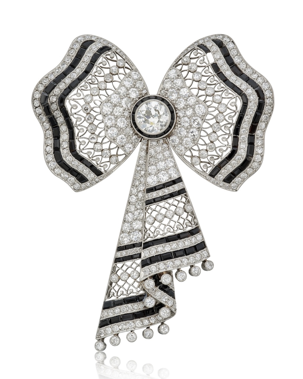 Nicole Kidman Wears Diamond and Onyx Bow Brooch from the A Legacy of Beauty: The Collection of Sydell Miller Auction. (Courtesy of Sotheby's)