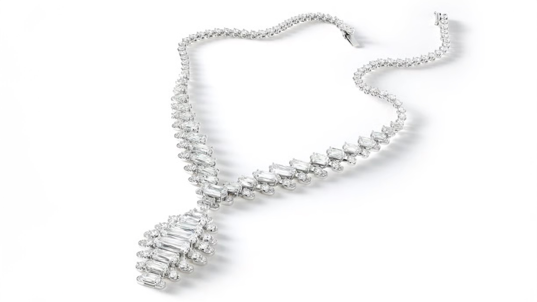 The Splendea necklace by Cartier, from the En Équilibre Chapter III high jewelry collection, features 34 perfectly matched diamondsin a fluid ribbon of light. (Courtesy of Cartier) 