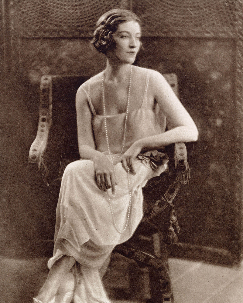 Portrait of Daisy Fellowes, c. 1922