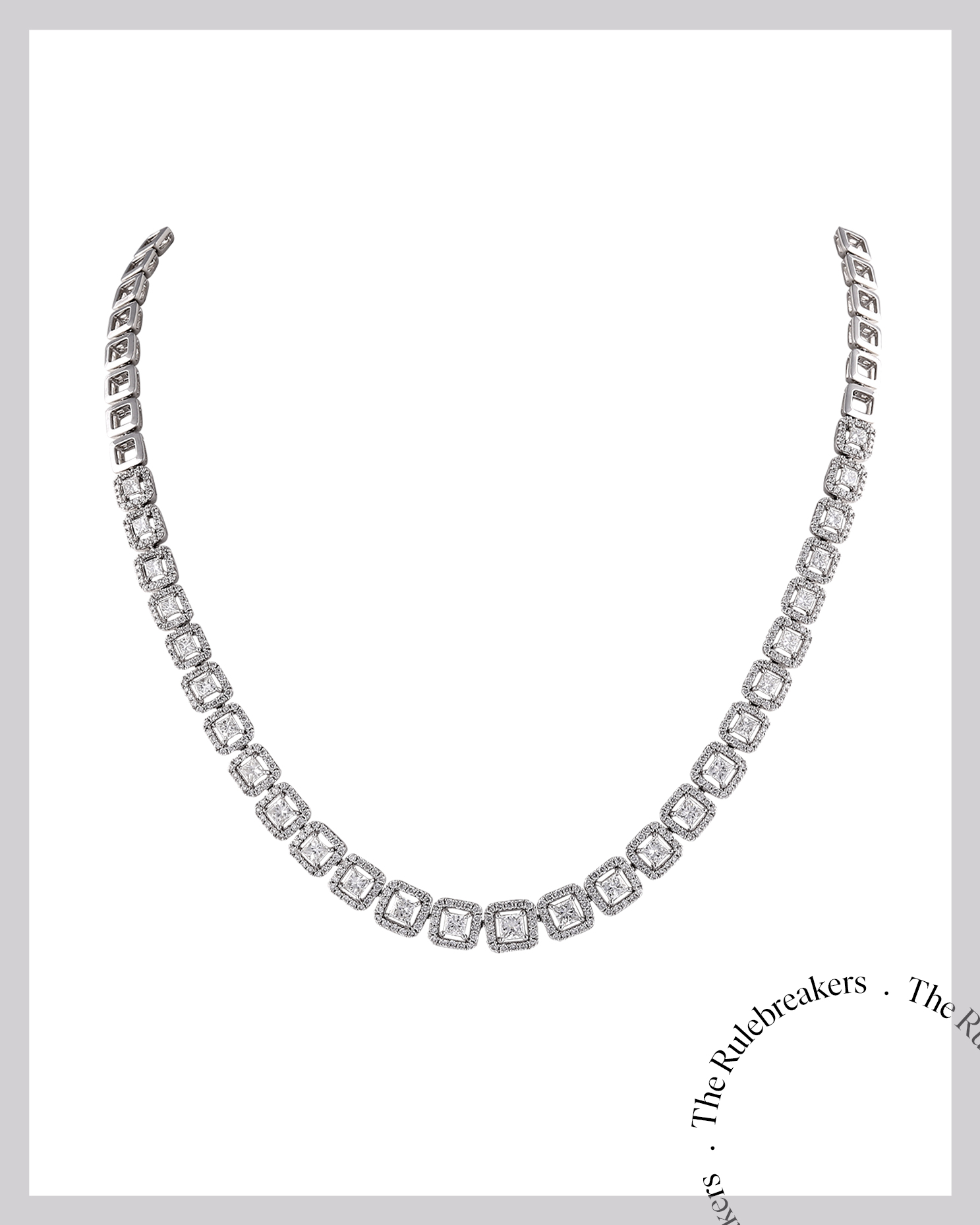 Tennis necklace with unique diamond setting