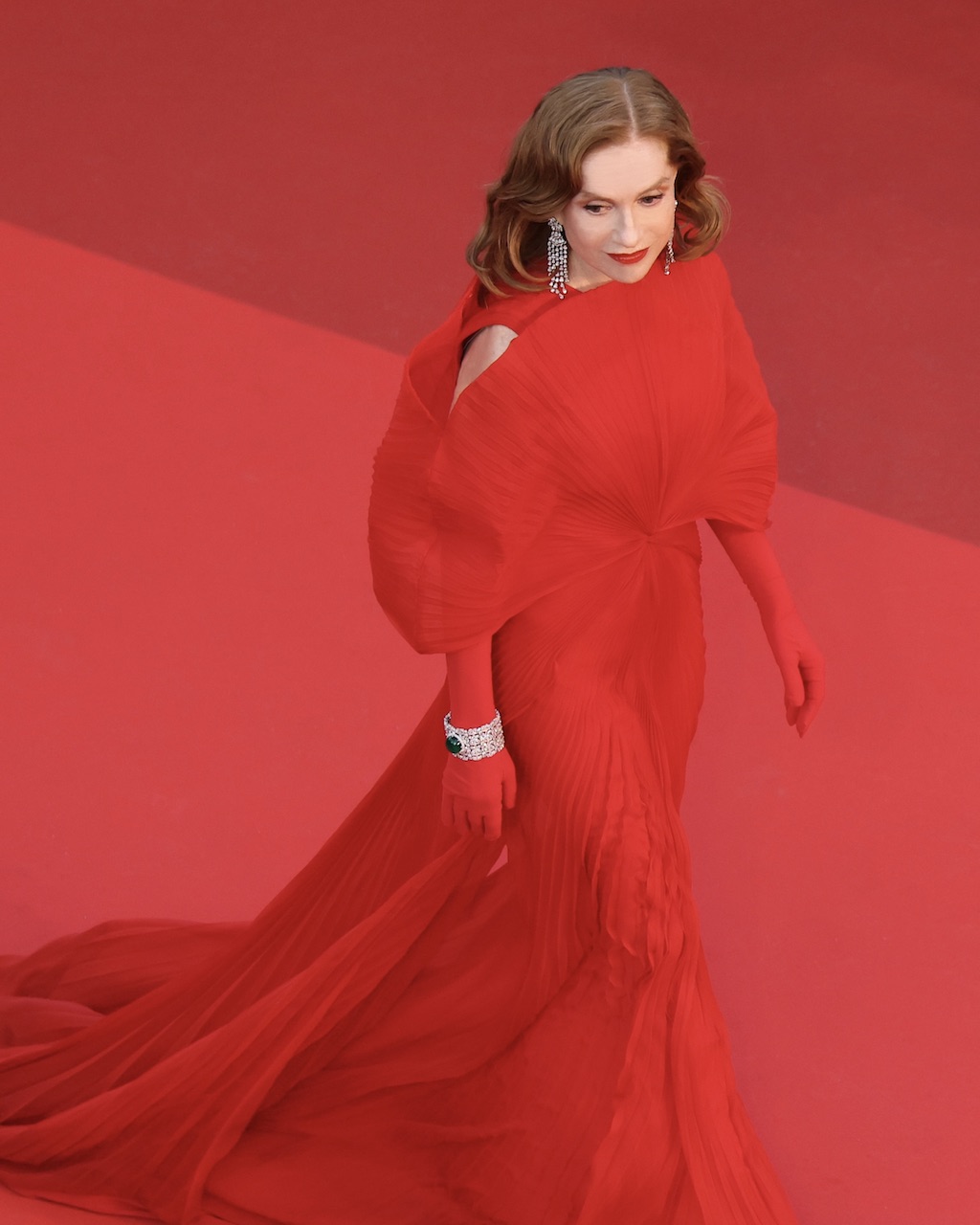 Isabelle Huppert Wore Chopard Jewelry at the Cannes Film Festival 2026
