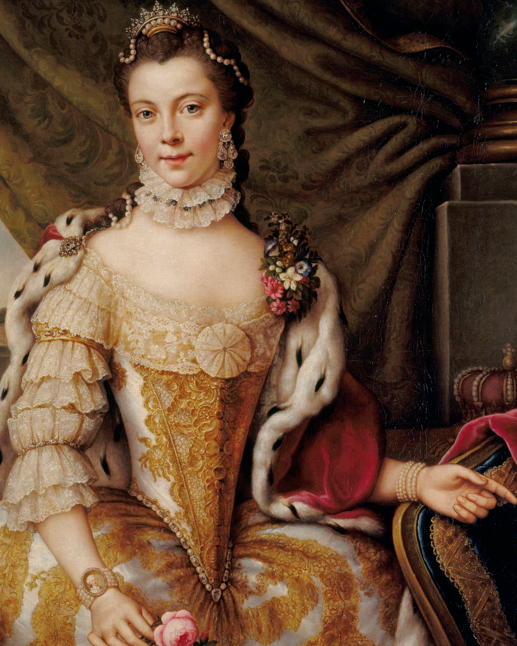 Portrait Jewelry Queen Charlotte 