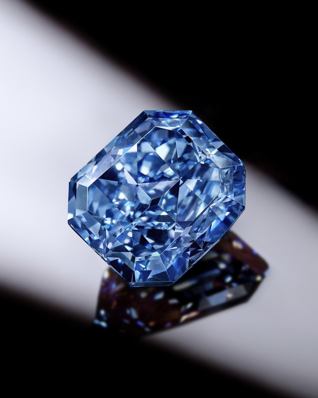 Cullinan Mine The Infinite Blue Diamond (Courtesy of Sotheby's)