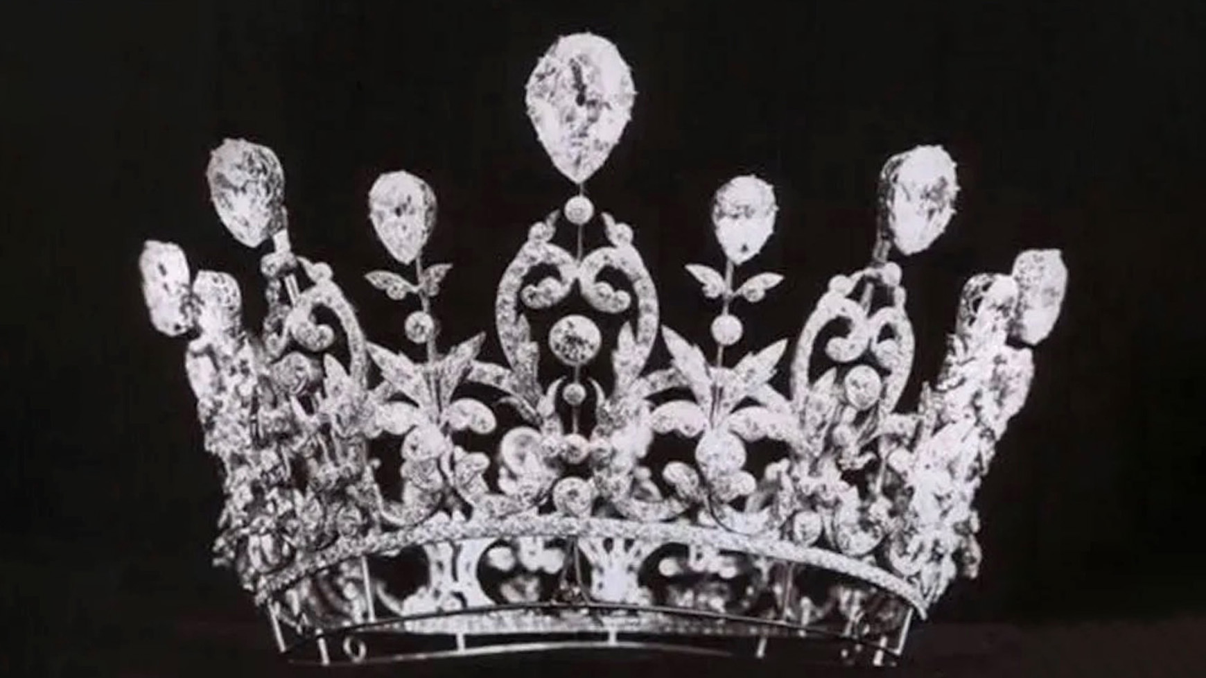 The Boucheron Marlborough Tiara was gifted to Consuelo Vanderbilt on her wedding day. (Courtesy of Boucheron)