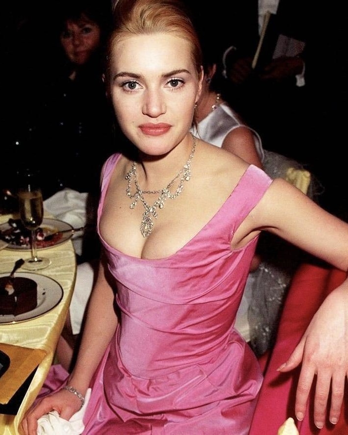 Kate Winslet attends the 68th Annual Academy Awards at the Dorothy Chandler Pavilion in Los Angeles, California, March 25th 1996. (Courtesy of Martin Katz via Getty Images)