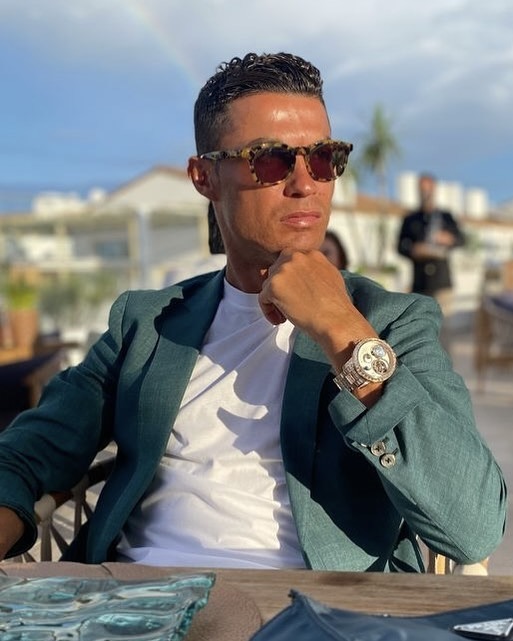 Cristiano Ronaldo wears his Girard-Perregaux Planetarium Tri-Axial Tourbillon Watch in 2021.