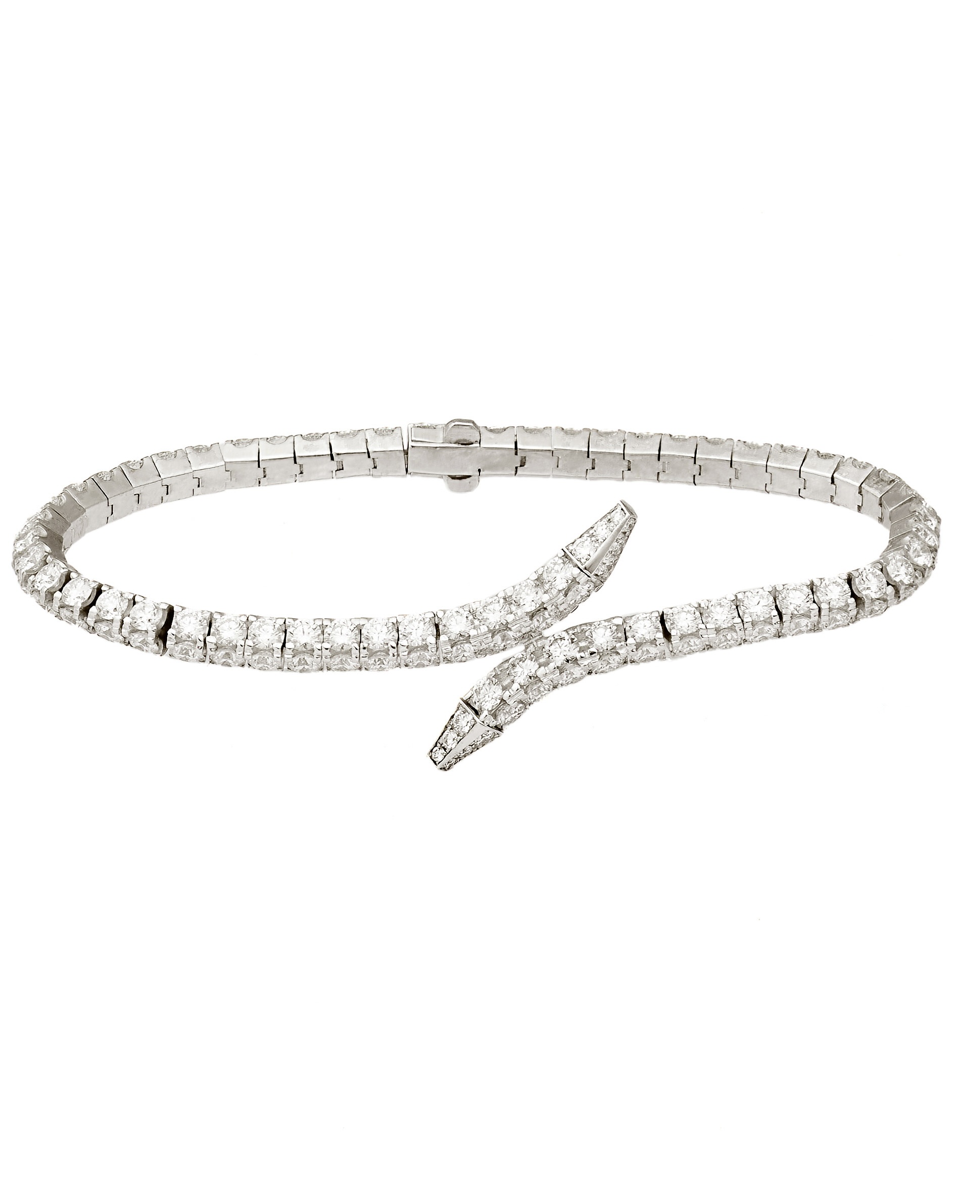 Lupita Nyong'o wore a diamond Garatti bracelet to the world premiere of "The Odyssey" on July 06, 2026.