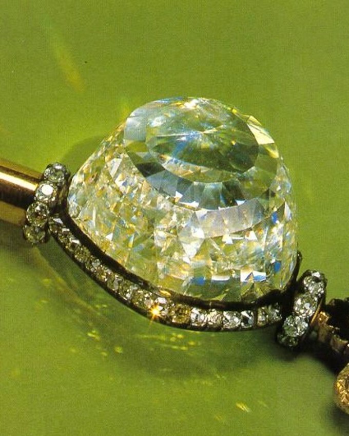 The Orlov Diamond in the Russian Imperial Sceptre. (Courtesy of Elkan Weinberg/ Wikimedia Commons/ Public Domain)