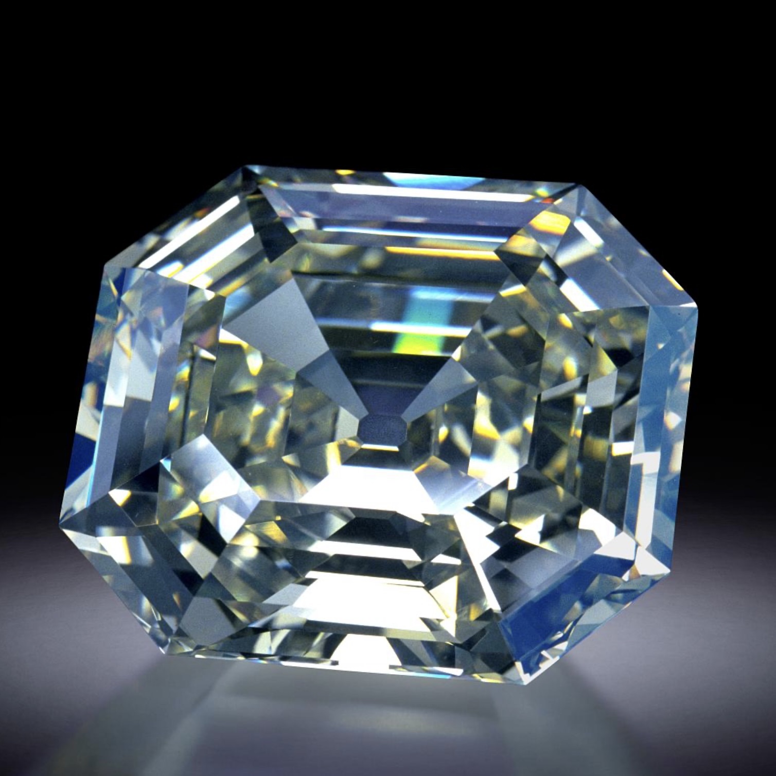 The Portuguese Diamond is among the largest cut diamonds on public display. A Type Ia 127.01 ct diamond with very strong bluish fluorescence.