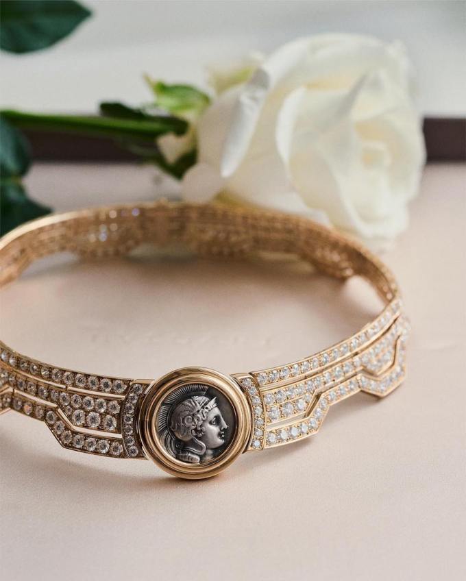 coin jewelry Bulgari Monete Custom Coin Choker. 
