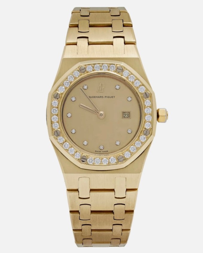 Hailey Bieber Tiny Watch Audemars Piguet 