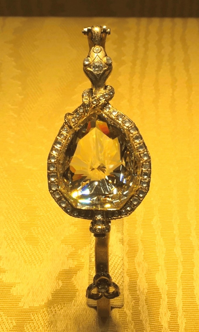 Lost Diamonds: The Florentine Diamond Was Thought To Be Lost for 100 Years